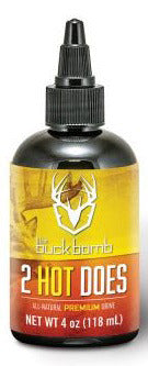 Buck Bomb 2 Hot Does Liquid 4 Oz with 4 wicks