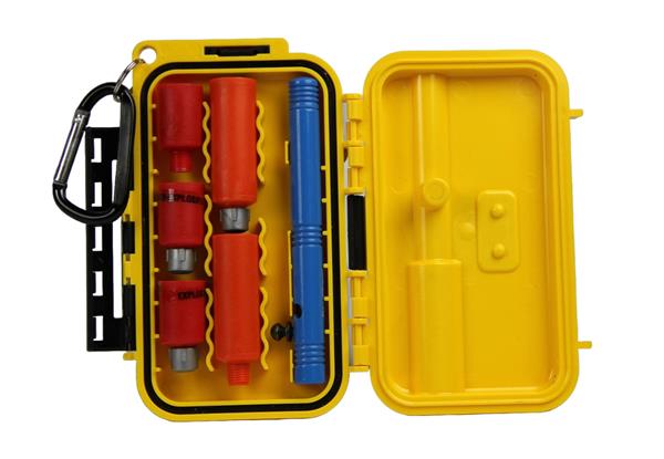 TruFlare HARD CASE WITH 02C LAUNCHER 2 BNGRS & 3 FLARES