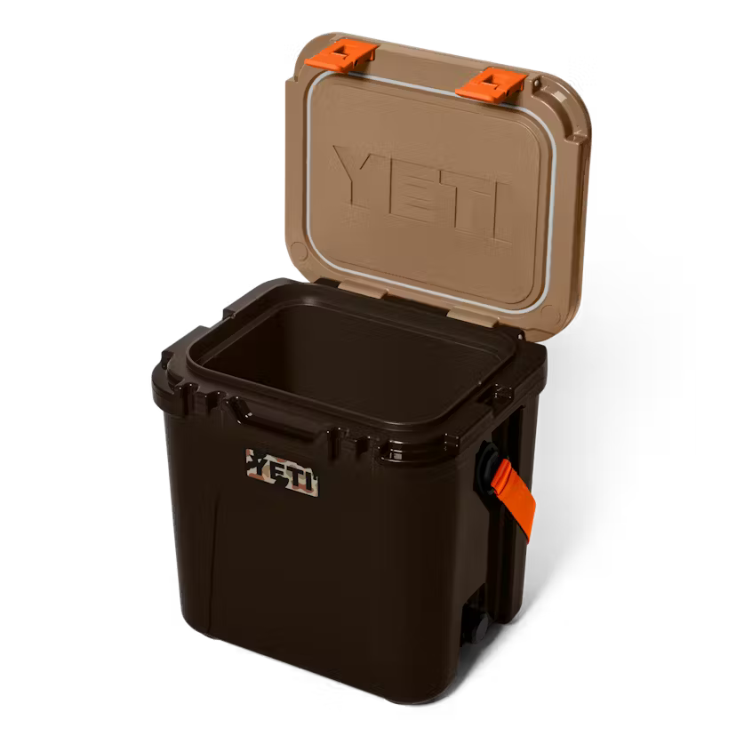 Yeti 24 Hard Cooler Wetlands Camo
