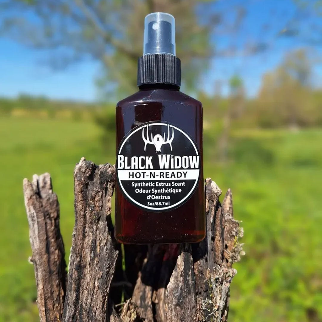 Black Widow Deer Lures #44 Hot 'N Ready Synthetic Doe Estrus 3 oz