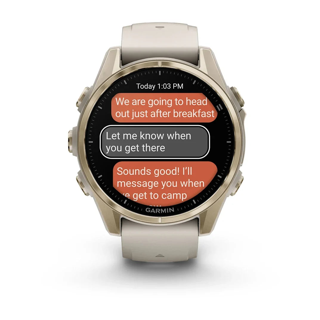 Garmin fēnix 8 – 43 mm, AMOLED Sapphire Soft Gold with Fog Gray / Dark Sandstone Silicone Band